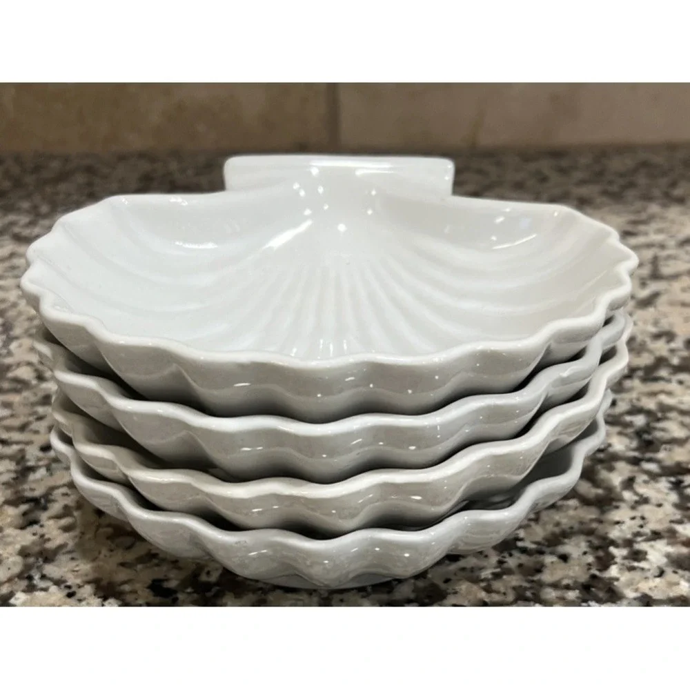 Lot of 4 Vtg‎ White Scallop Shell Baking Dish Oven Proof Japan Trinket Soap Dish